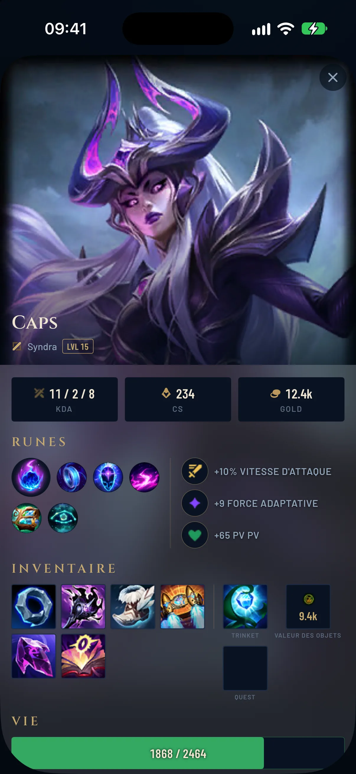 La fiche d'un joueur avec KDA, runes et inventaire